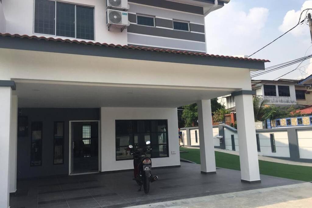 22Pax :Taman Pelangi Party House Nearby Midvelly Villa Johor Bahru Exteriör bild