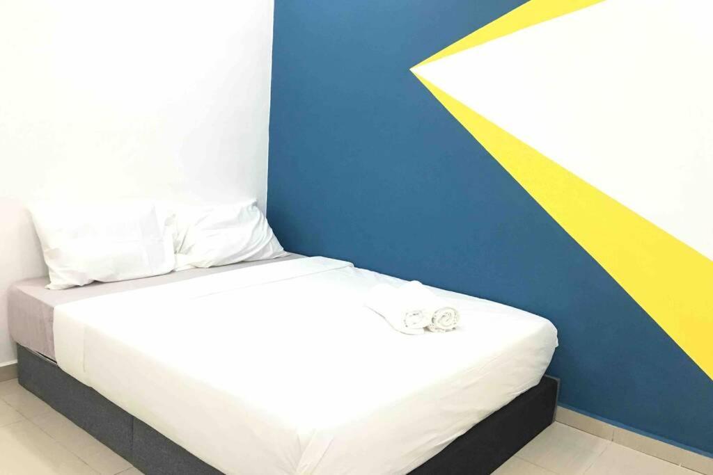 22Pax :Taman Pelangi Party House Nearby Midvelly Villa Johor Bahru Exteriör bild